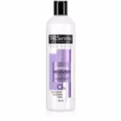 En lavant vos cheveux, le shampoing ouvre les cuticules qui constituent la structure superficielle du cheveu. Il est donc imp ...