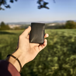 Slimpuro ZNAP Slim Wallet Portefeuille Noir Aluminium, Cuir véritable