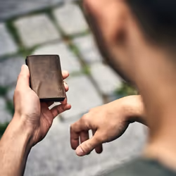 Slimpuro ZNAP Slim Wallet Portefeuille Marron Aluminium, Cuir véritable
