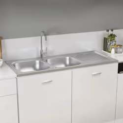 Cet évier de cuisine avec lavabos doubles et égouttoir est un supplément intemporel au décor existant de votre cuisine. L’évi ...
