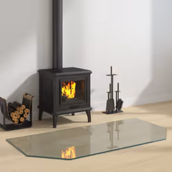 Cette plaque de verre pour cheminée peut être utilisée comme revêtement de sol pour protéger la surface d'un plancher existan ...