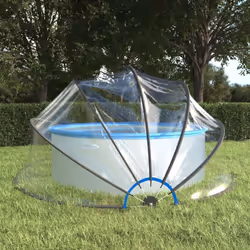 Profitez de l'abri offert par ce dôme de piscine tout en nageant et en jouant ! Cette couverture de piscine, fabriquée en PVC ...