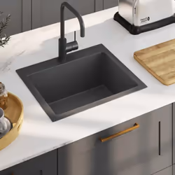 Profitez de l'avantage de cet évier de cuisine au design contemporain épuré. La vasque à finition soyeuse et satinée suintera ...