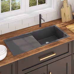 Description générale Profitez de l'avantage de cet évier de cuisine au design contemporain épuré. La vasque avec égouttoir en ...