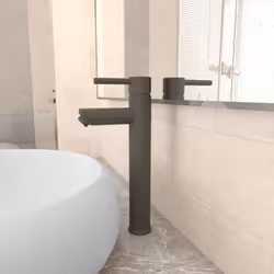 Ce mitigeur de salle de bain présente un style moderne et convient aux lavabos de salle de bain. Le robinet est livré avec de ...
