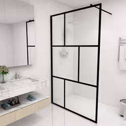 Cette paroi de douche à l’italienne offre un style élégant avec des matériaux haut de gamme, créant une cloison de douche min ...