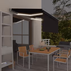 Créez un endroit agréable et frais dans vos espaces extérieurs avec cet auvent rétractable ! Cet auvent d'extérieur est const ...