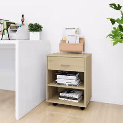Attrayante et fonctionnelle, cette armoire à roulettes apporte un style clair et moderne. Elle est fabriquée en bois d'ingéni ...