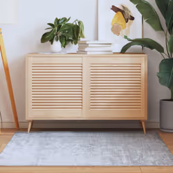Ces portes d'armoire en bois avec un design à persiennes sont un choix parfait que vous souhaitiez une pièce d'accent ou pour ...