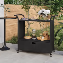 Avec un design polyvalent et spacieux, ce chariot de bar peut facilement transporter des ustensiles de cuisine et des plats d ...