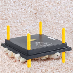 Avec cette plaque chauffante électrique, vous pouvez créer l'environnement le plus naturel possible pour élever vos poussins. ...
