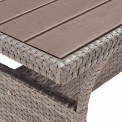 Renouvelez votre coin repas avec cette table de jardin en résine tressée ! Elle ajoute un charme élégant et rustique à votre  ...