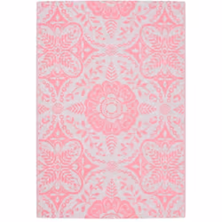 Ce tapis d’extérieur tendance est un excellent supplément décoratif à votre espace de vie extérieur ! Placez-le dans votre zo ...
