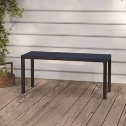 Ce banc de jardin peut être utilisé partout où des sièges résistants à l'usure et aux intempéries, mais confortables, sont né ...