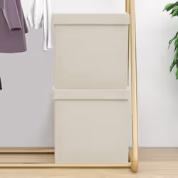 Ces tabourets de rangement pliables polyvalents et doux présentent un design douillet qui conviendront à tout décor intérieur ...