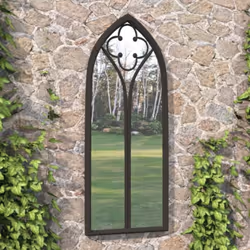 Le miroir de jardin sera un supplément original et attrayant à l'espace extérieur. Le miroir est fait de fer durable avec un  ...