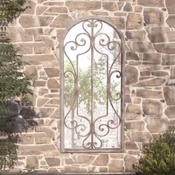 Le miroir de jardin sera un supplément original et attrayant à l'espace extérieur. Le miroir est fait de fer durable avec un  ...