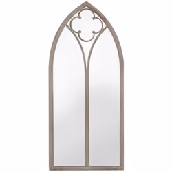 Ce miroir est idéal pour ajouter de la lumière dans un coin sombre ou créer un point de mire intéressant. Cadre stable et rob ...
