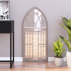 Ce miroir est idéal pour ajouter de la lumière dans un coin sombre ou créer un point de mire intéressant. Cadre stable et rob ...