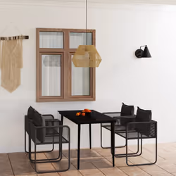 Créez une esthétique convaincante et uniforme dans votre espace extérieur avec cet ensemble de salle à manger de jardin ! Cet ...