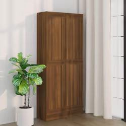 Cette armoire à livres classique avec compartiments spacieux est conçue pour être un supplément décoratif mais pratique à vot ...