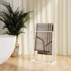 Maximisez l'espace dans votre salle de bain tout en ajoutant des looks élégants avec ce porte-serviettes sur pied ! Matériau  ...