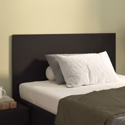 La tête de lit robuste, au design classique, donne à votre cadre de lit un aspect complet et convient à toute chambre à couch ...