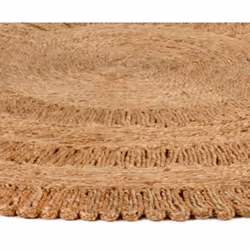 Donnez à votre intérieur une touche naturelle avec ce tapis en jute tressé classique ! C'est le choix parfait pour décorer vo ...