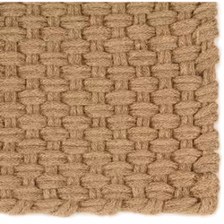 Donnez à votre intérieur une touche naturelle avec ce tapis élégant en jute ! C'est le choix parfait pour décorer votre pièce ...