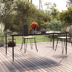 Renouvelez votre coin repas avec cette table à manger de jardin ! Elle ajoute à la fois un charme élégant et contemporain à v ...