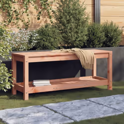 Ce banc de jardin en bois est parfait pour une utilisation à l'extérieur et est conçu pour être le point central de votre jar ...