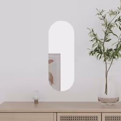 Ce miroir mural pratique au design classique est destiné à rehausser le décor de n'importe quelle pièce. Design mural : le mi ...
