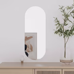 Ce miroir mural pratique au design classique est destiné à rehausser le décor de n'importe quelle pièce. Design mural : le mi ...