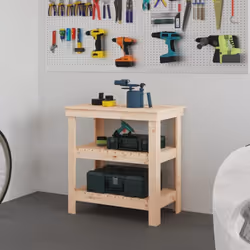 Ce banc de travail en bois est un supplément pratique à votre espace de vie. Bois massif de pin : le bois de pin massif est u ...