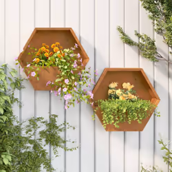 Ces jardinières murales seraient parfaites pour les amateurs de bricolage pour décorer les jardins, les balcons ou les patios ...