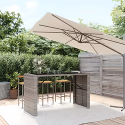 Cette table de bar tendance avec dessus en verre, combinant à la fois style et fonctionnalité, est certainement destinée à êt ...