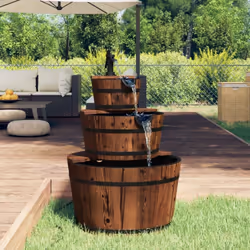 Cette fontaine à eau en bois est un excellent supplément à votre arrière-cour, patio et jardin, faisant de votre maison un pa ...