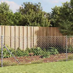 Cette clôture polyvalente en mailles de chaîne est idéale pour créer une barrière sûre et durable autour de votre propriété.  ...