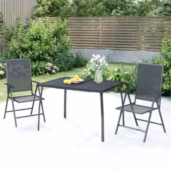 Cette table de jardin a un design élégant en maille et ajoute une touche de style contemporain à votre patio ou à votre jardi ...