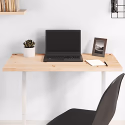 Donnez une nouvelle vie à votre table avec ce dessus de bureau en bois. C'est une excellente solution pour renouveler votre t ...