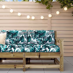 Cette chaise de jardin en bois, qui se démarque par son design à lattes et ses coussins moelleux, sera un excellent supplémen ...