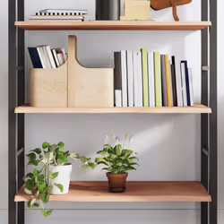 Avez-vous besoin de plus de possibilités de stockage mais n’avez pas d’espace ? Cette étagère murale de style rustique est la ...