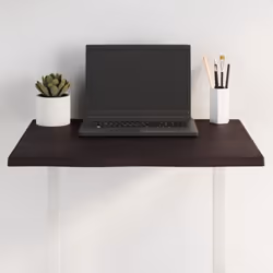 Donnez une nouvelle vie à votre table avec ce dessus de table en bois. C'est une excellente solution pour renouveler votre ta ...