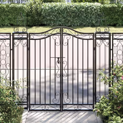 Ce portail de jardin ornemental avec des poteaux élégants constitue une entrée idéale pour la clôture autour de votre jardin  ...