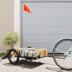 Cette remorque de vélo polyvalente et robuste sera idéale pour le transport de marchandises lourdes grâce à sa capacité de ch ...