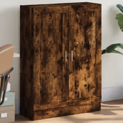 Cette armoire à livres, au design épuré et classique, se veut un supplément décoratif et pratique à votre décoration intérieu ...