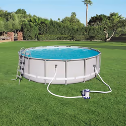 Cette pompe de filtration de piscine Flowclear de la marque Bestway permet une circulation rapide et efficace de l'eau afin d ...