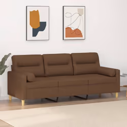 Ce canapé 3 places, qui se démarque par son design moderne et ses coussins décoratifs, sera un excellent endroit pour discute ...