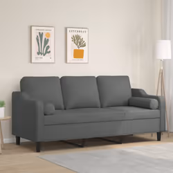 Ce canapé 3 places, qui se démarque par son design moderne et ses coussins décoratifs, sera un excellent endroit pour discute ...