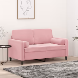 Ce canapé 2 places, qui se démarque par son design moderne et ses coussins décoratifs, sera un excellent endroit pour discute ...